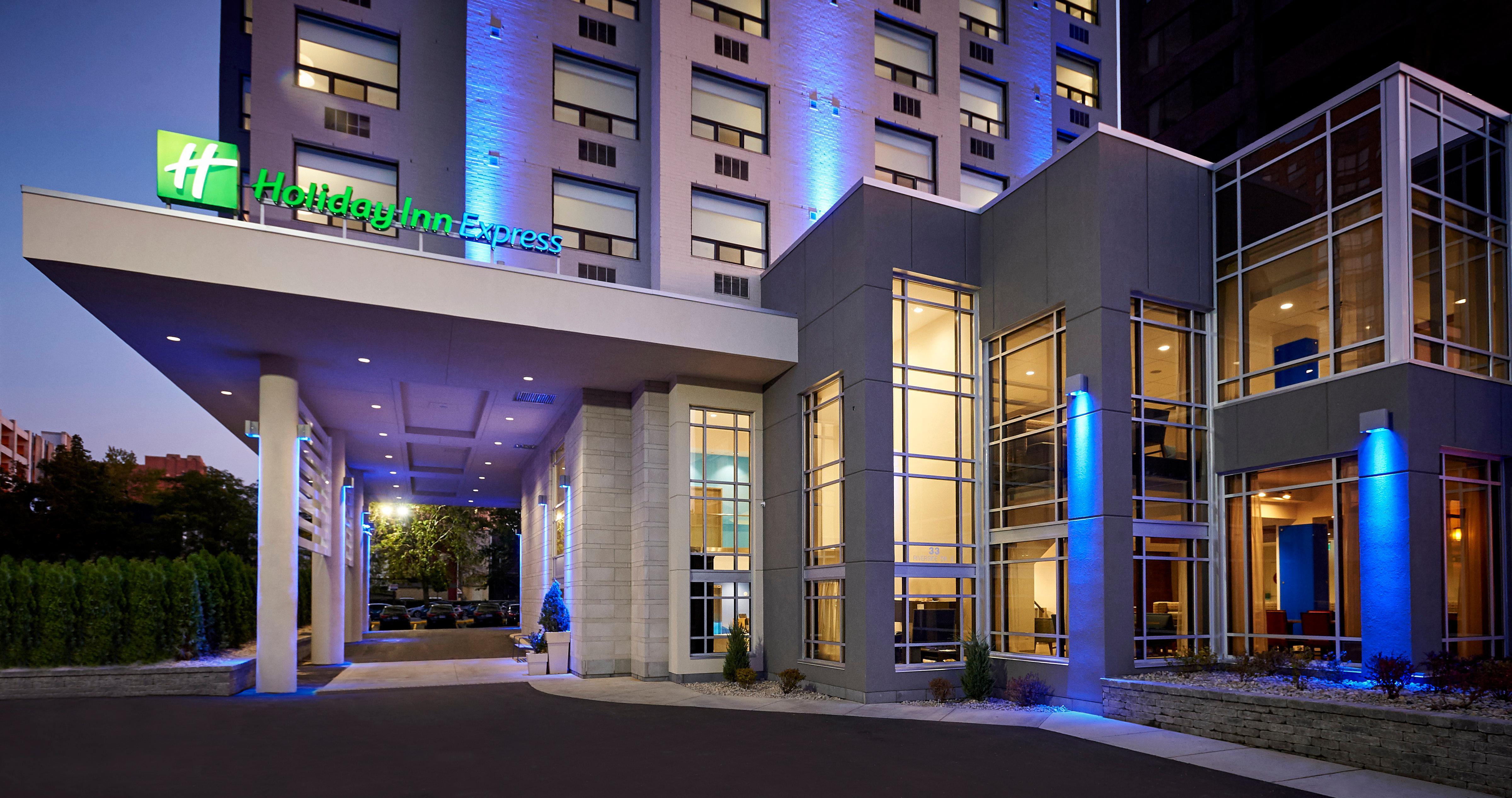 Holiday Inn Express Windsor Waterfront, An Ihg Hotel Exterior foto