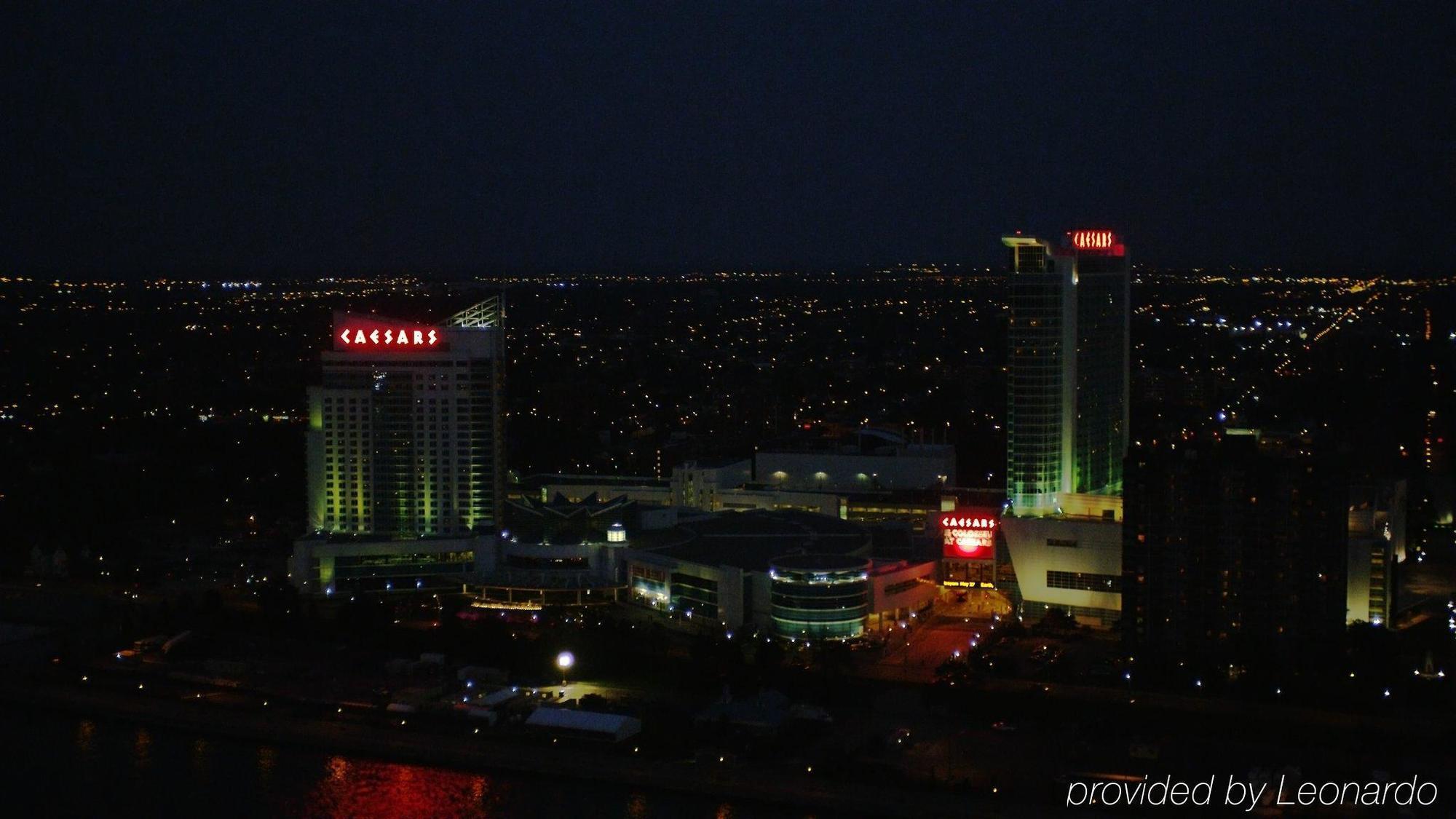 Holiday Inn Express Windsor Waterfront, An Ihg Hotel Exterior foto